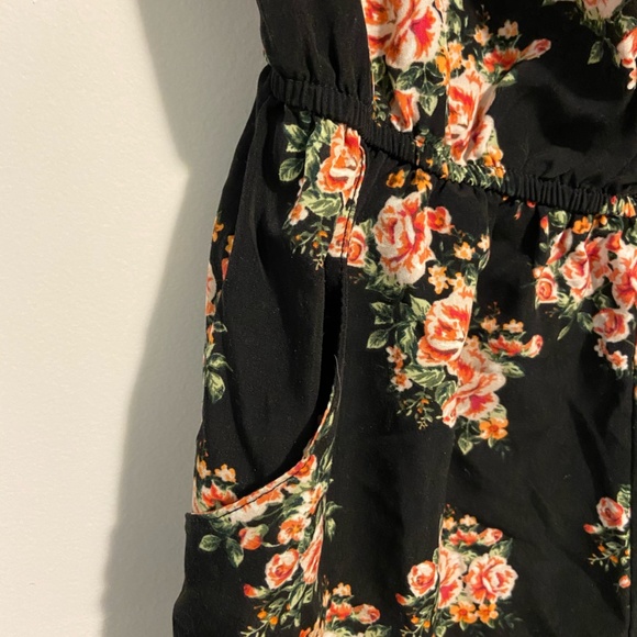 Black Floral Summer Romper - Picture 3 of 6